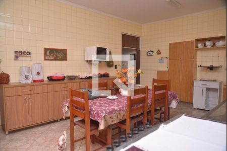 Casa à venda com 216m², 3 quartos e 4 vagasCozinha