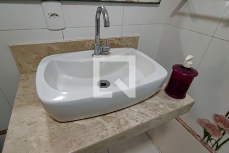 Casa para alugar com 200m², 4 quartos e 3 vagas Casa para alugar com 200m², 4 quartos e 3 vagasbanheiro social