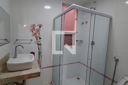 Casa para alugar com 200m², 4 quartos e 3 vagas Casa para alugar com 200m², 4 quartos e 3 vagasbanheiro social
