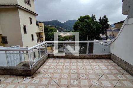 Casa para alugar com 200m², 4 quartos e 3 vagas Casa para alugar com 200m², 4 quartos e 3 vagasfrente