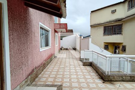 Casa para alugar com 200m², 4 quartos e 3 vagas Casa para alugar com 200m², 4 quartos e 3 vagasfrente