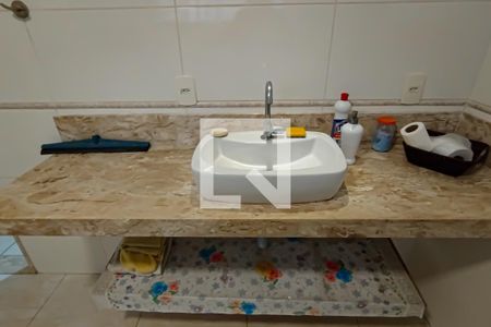 Casa para alugar com 200m², 4 quartos e 3 vagas Casa para alugar com 200m², 4 quartos e 3 vagasSuíte 1