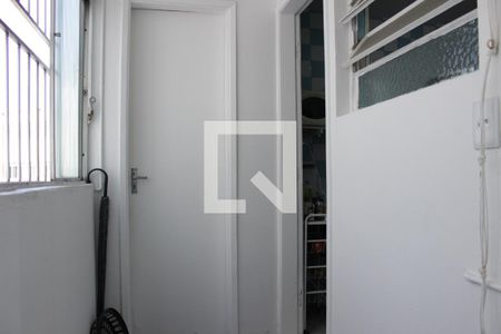 Apartamento para alugar com 70m², 2 quartos e sem vagaBanheiro de Serviço