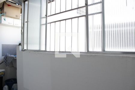 Apartamento para alugar com 70m², 2 quartos e sem vagaÁrea de Serviço