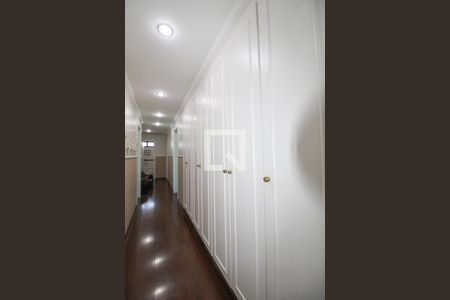 Apartamento para alugar com 213m², 3 quartos e 2 vagasCorredor