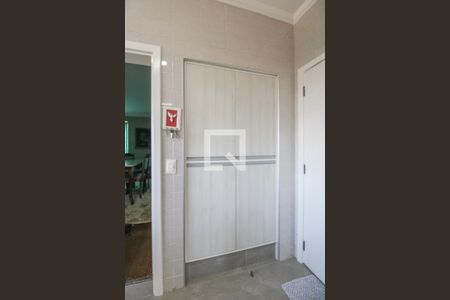 Apartamento para alugar com 213m², 3 quartos e 2 vagasBanheiro de Serviço