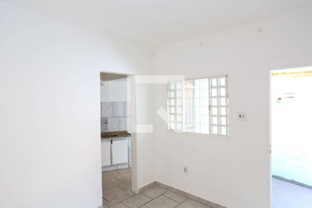 Sala de casa para alugar com 1 quarto, 70m² em Boa Vista, Belo Horizonte