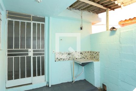 Casa para alugar com 70m², 1 quarto e 1 vagaÁrea de Serviço