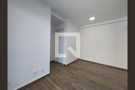 Sala de apartamento para alugar com 2 quartos, 42m² em Usina Piratininga, São Paulo