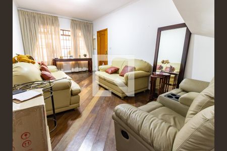 Casa à venda com 385m², 3 quartos e 2 vagasSala