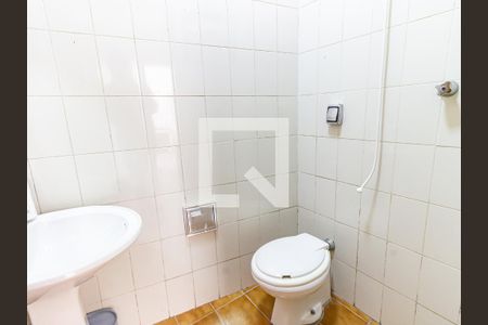 Casa à venda com 385m², 3 quartos e 2 vagasBanheiro de serviço