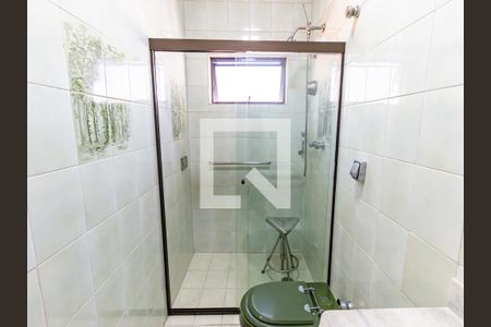 Casa à venda com 385m², 3 quartos e 2 vagasBanheiro da Suíte