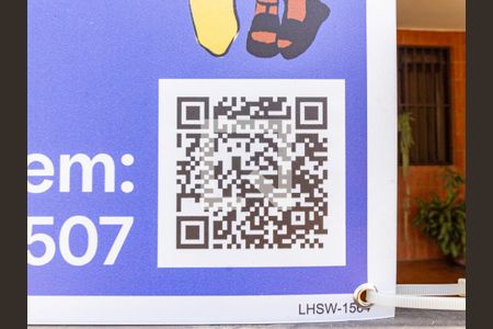 Casa à venda com 385m², 3 quartos e 2 vagasQR Code