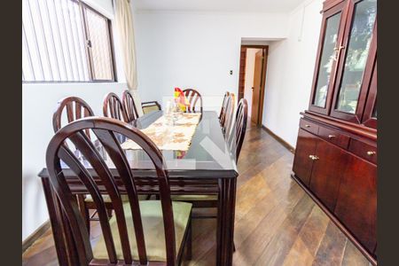 Casa à venda com 385m², 3 quartos e 2 vagasSala de Jantar