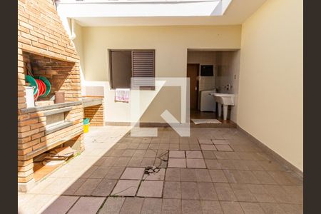 Casa à venda com 385m², 3 quartos e 2 vagasQuintal e Área de Serviço