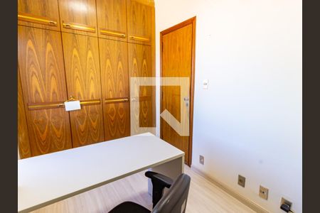 Casa à venda com 385m², 3 quartos e 2 vagasQuarto 2