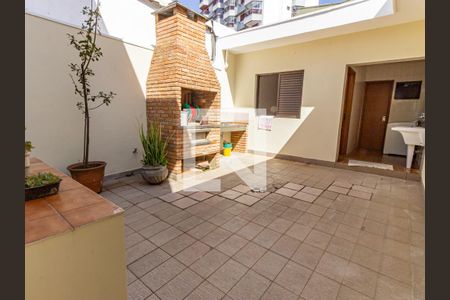 Casa à venda com 385m², 3 quartos e 2 vagasQuintal e Área de Serviço