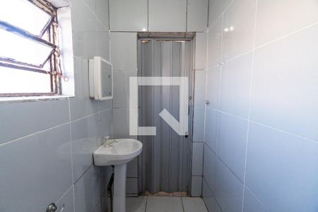 Banheiro de casa para alugar com 1 quarto, 50m² em Vila Babilonia, São Paulo