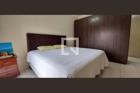 Quarto 1 suite de casa à venda com 3 quartos, 166m² em Parque São Vicente, Santo André