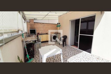 Apartamento à venda com 92m², 3 quartos e 1 vagaÁrea de Serviço