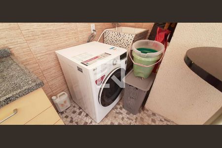 Apartamento à venda com 92m², 3 quartos e 1 vagaÁrea de Serviço