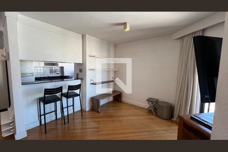 Salas  de apartamento à venda com 1 quarto, 56m² em Pinheiros, São Paulo