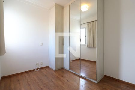 Apartamento à venda com 94m², 3 quartos e 2 vagasQuarto 2
