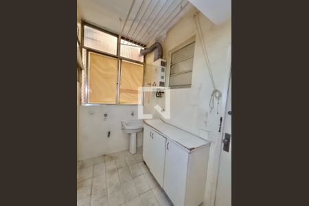 Apartamento à venda com 98m², 3 quartos e sem vaga Apartamento à venda com 98m², 3 quartos e sem vagaÁrea serviço