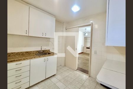 Apartamento à venda com 98m², 3 quartos e sem vaga Apartamento à venda com 98m², 3 quartos e sem vagaCopa / Cozinha
