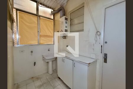 Apartamento à venda com 98m², 3 quartos e sem vaga Apartamento à venda com 98m², 3 quartos e sem vagaÁrea serviço