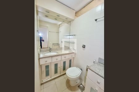 Apartamento à venda com 98m², 3 quartos e sem vaga Apartamento à venda com 98m², 3 quartos e sem vagaSuíte banheiro