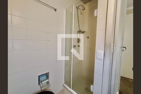 Apartamento à venda com 98m², 3 quartos e sem vaga Apartamento à venda com 98m², 3 quartos e sem vagaBanheiro social