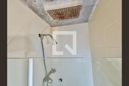Apartamento à venda com 98m², 3 quartos e sem vaga Apartamento à venda com 98m², 3 quartos e sem vagaBanheiro social
