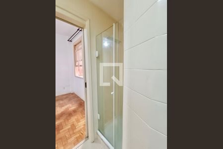 Apartamento à venda com 98m², 3 quartos e sem vaga Apartamento à venda com 98m², 3 quartos e sem vagaSuíte banheiro