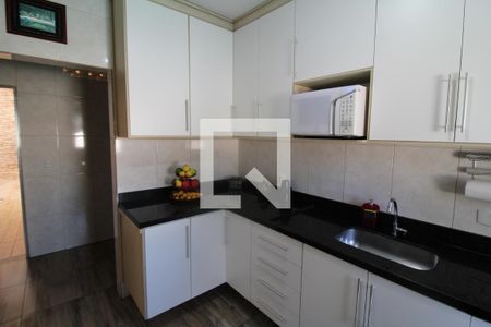 Casa à venda com 440m², 8 quartos e 4 vagasCasa 1 - Cozinha