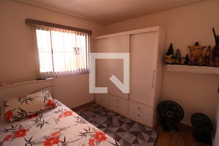 Casa à venda com 440m², 8 quartos e 4 vagasCasa 2 - Quarto