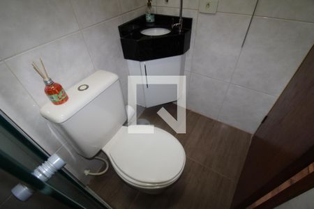 Casa à venda com 440m², 8 quartos e 4 vagasCasa 1 - Área Comum - Banheiro