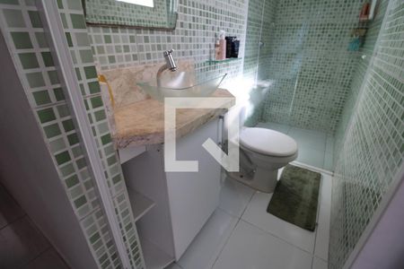 Casa à venda com 440m², 8 quartos e 4 vagasCasa 4 - Banheiro