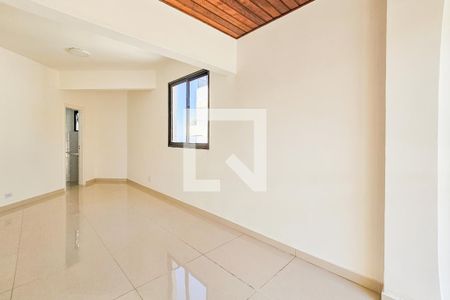 Sala de apartamento para alugar com 3 quartos, 110m² em Jardim Tres Marias, Guarujá