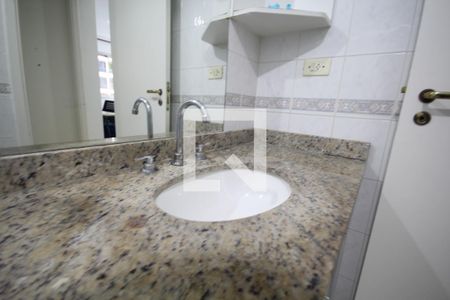Banheiro de apartamento para alugar com 1 quarto, 43m² em Ipiranga, São Paulo