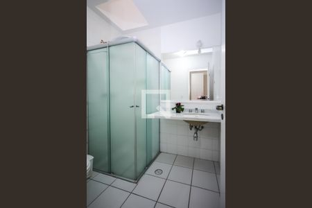 Casa de condomínio à venda com 195m², 3 quartos e 2 vagas Casa de condomínio à venda com 195m², 3 quartos e 2 vagasBanheiro Social