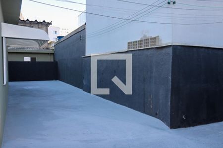 Casa à venda com 325m², 3 quartos e 6 vagasQuintal Externo