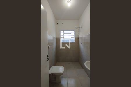 Casa à venda com 325m², 3 quartos e 6 vagasBanheiro