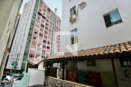 Vista da Sala de apartamento para alugar com 3 quartos, 79m² em Vitória, Salvador