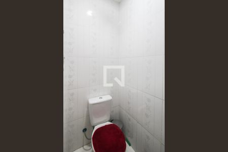 Casa para alugar com 200m², 2 quartos e 2 vagasLavabo
