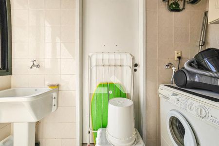 Apartamento para alugar com 115m², 3 quartos e 1 vaga Apartamento para alugar com 115m², 3 quartos e 1 vagaÁrea de serviço