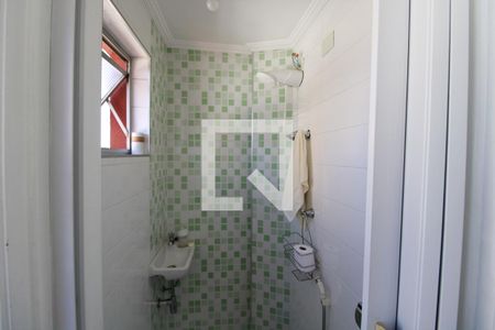 Apartamento à venda com 73m², 2 quartos e 1 vagaÁrea de Serviço - Banheiro