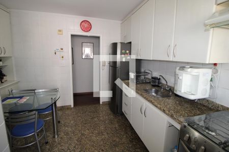 Apartamento à venda com 73m², 2 quartos e 1 vagaCozinha