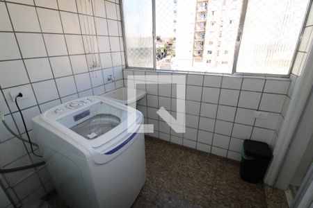 Apartamento à venda com 73m², 2 quartos e 1 vagaÁrea de Serviço