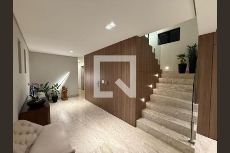 Apartamento à venda com 3 quartos, 256m² em Floresta, Belo Horizonte
